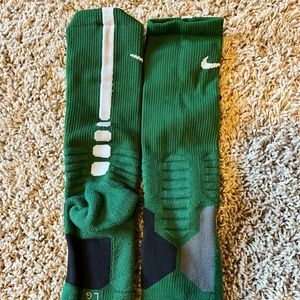 4 Pairs - Nike Elite Athletic Socks